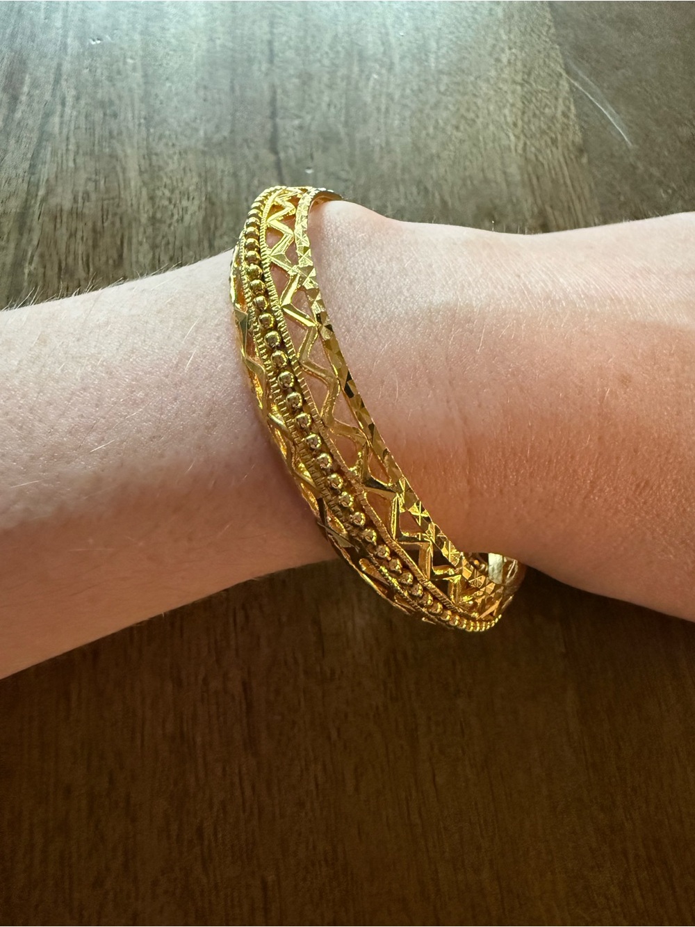 Vintage Gold Filigree Bangle Bracelet